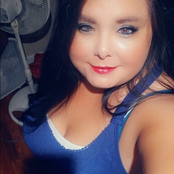 Meet your Posher, Angela - Picture 11 of 16